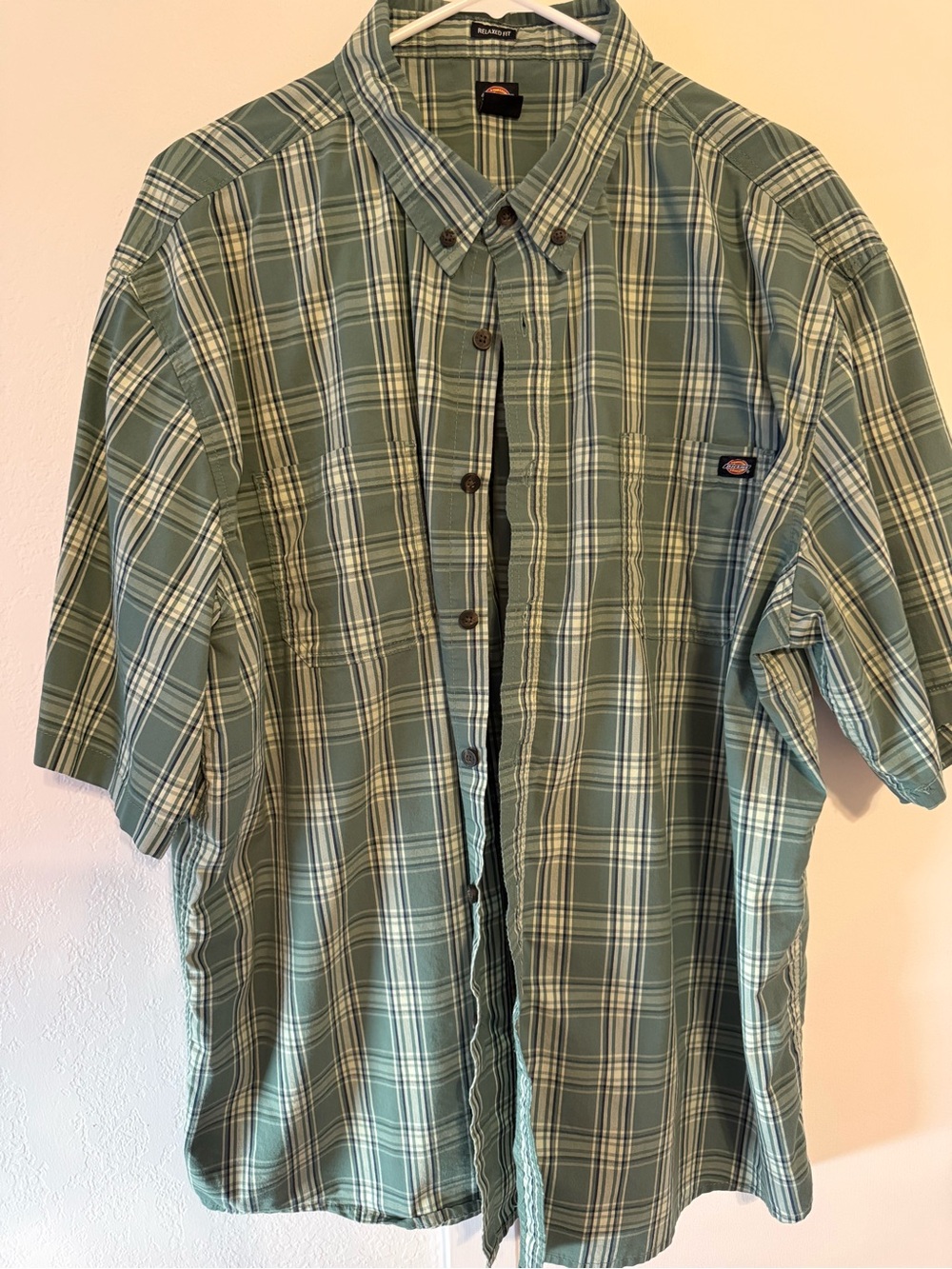 Dickies Green Plaid Short-Sleeve Button-Down Shirt